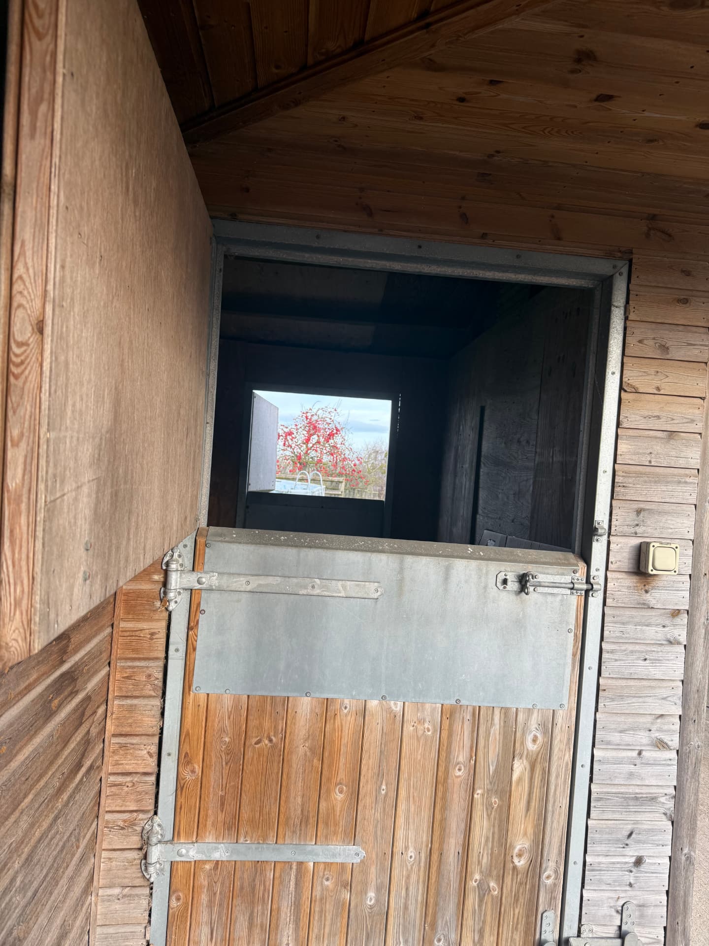 Chapel Hill Barn stable outbuilding before conversion – photograph 4
